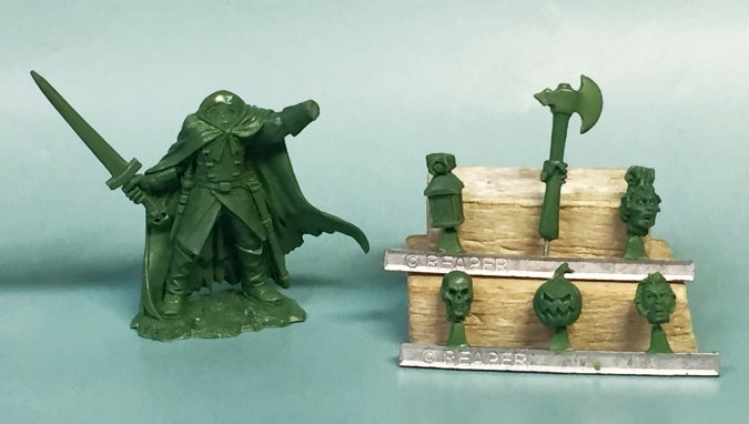Headless Footman: Dark Heaven Legends RPR 04031