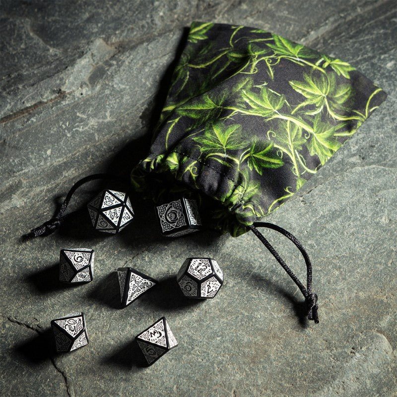 Celtic 3D Revised Black & White Dice Set (7) QWS SCER05