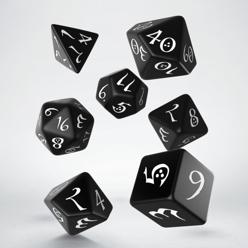 Classic RPG Black & White Dice Set (7) QWS SCLE05