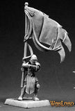 Crusader Standard Bearer: Warlord RPR 14523